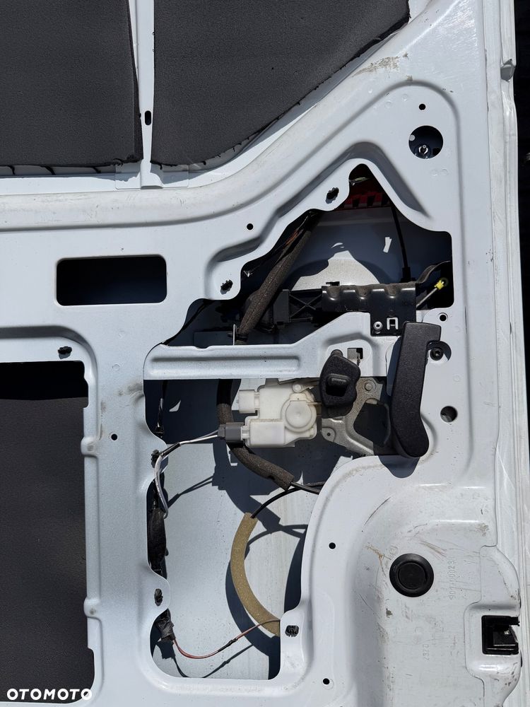 Drzwi prawe tylne kompletne Renault Master III IV 20r DQNG - 7