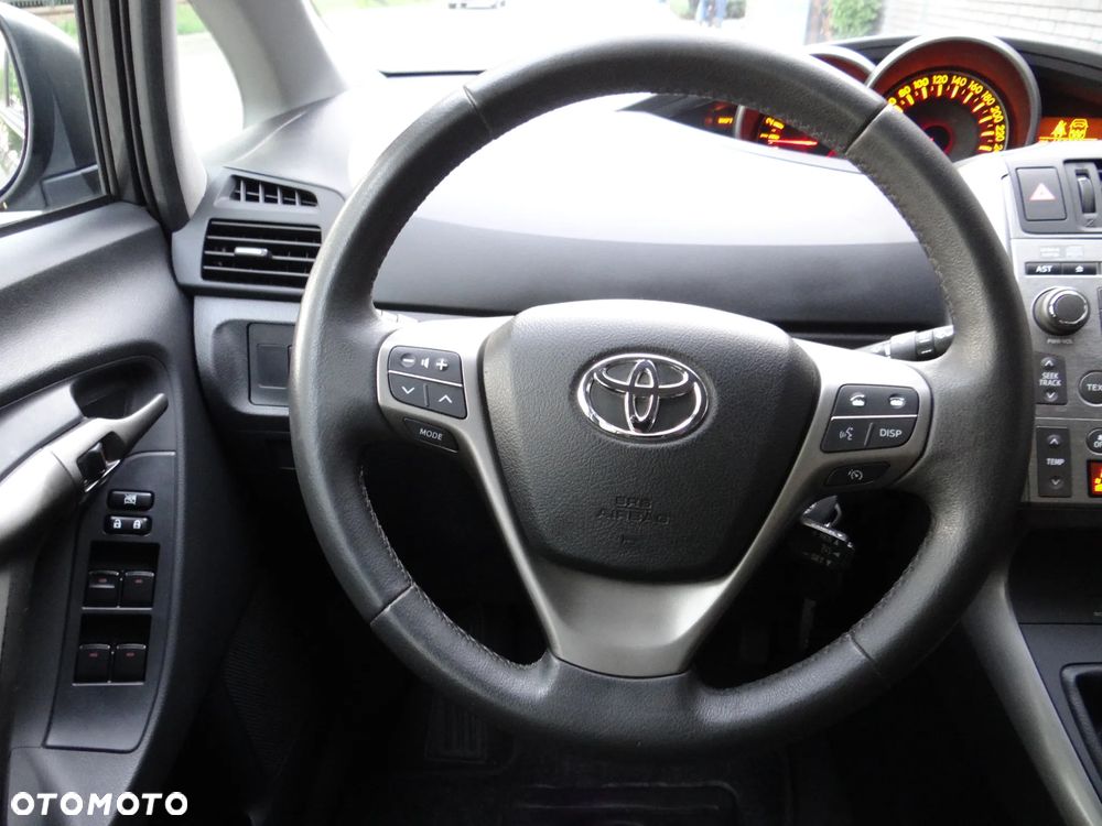Toyota Verso 1.8 7-Sitzer Comfort - 29