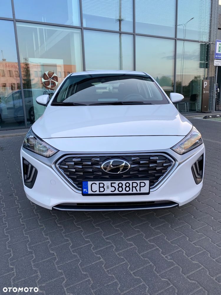 Hyundai IONIQ - 4