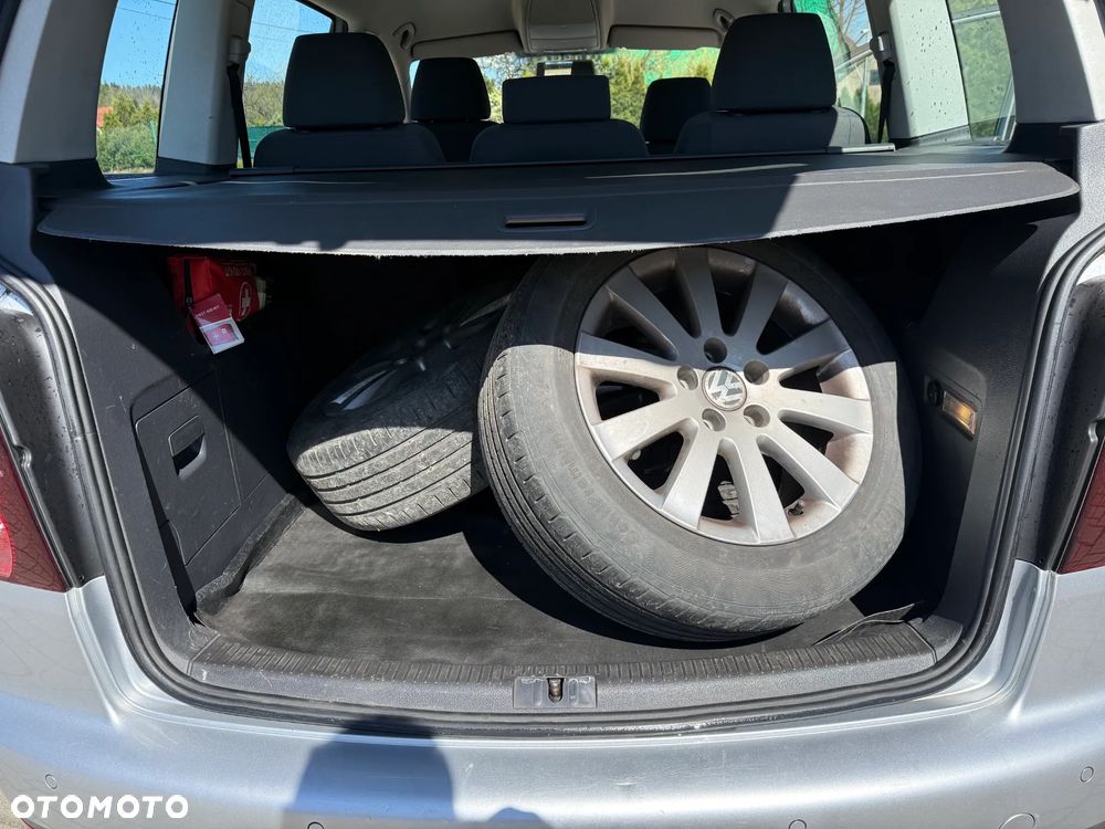 Volkswagen Touran 1.9 TDI DPF Blue Motion Freestyle - 14