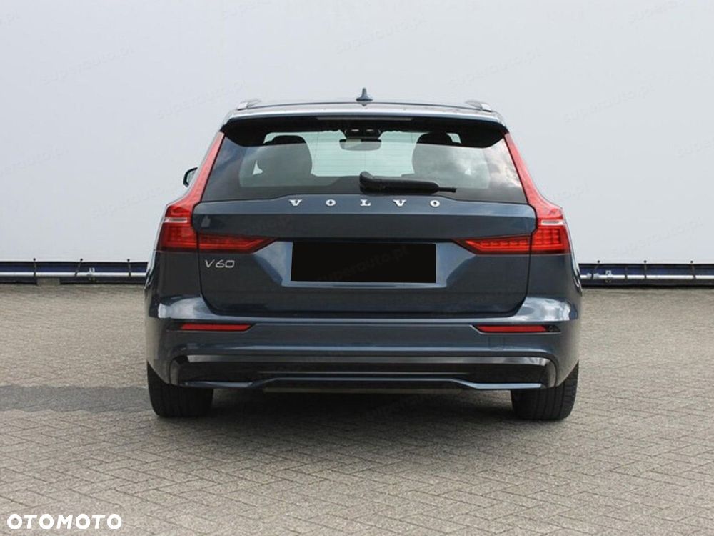 Volvo V60 B4 B Plus Dark - 3