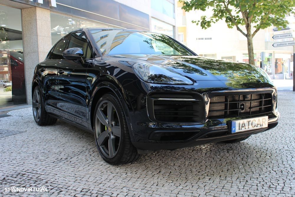 Porsche Cayenne Coupé E-Hybrid - 4