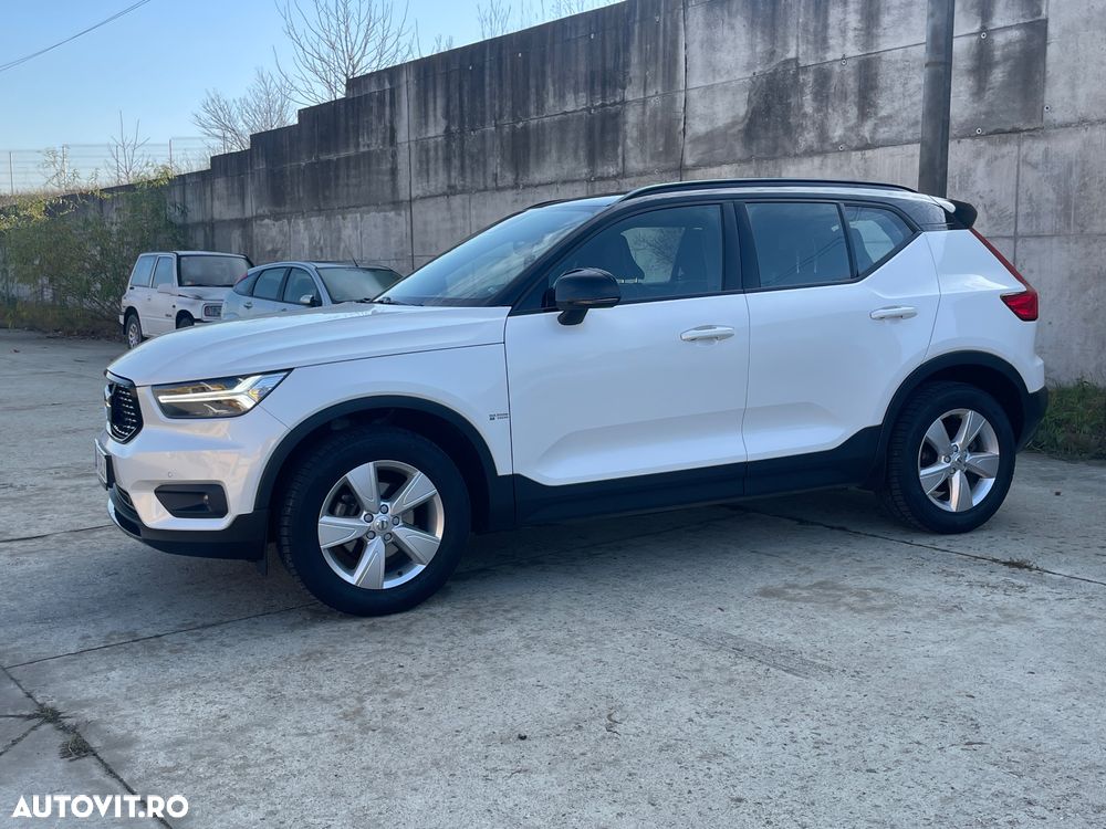 Volvo XC 40 D3 R-Design - 2