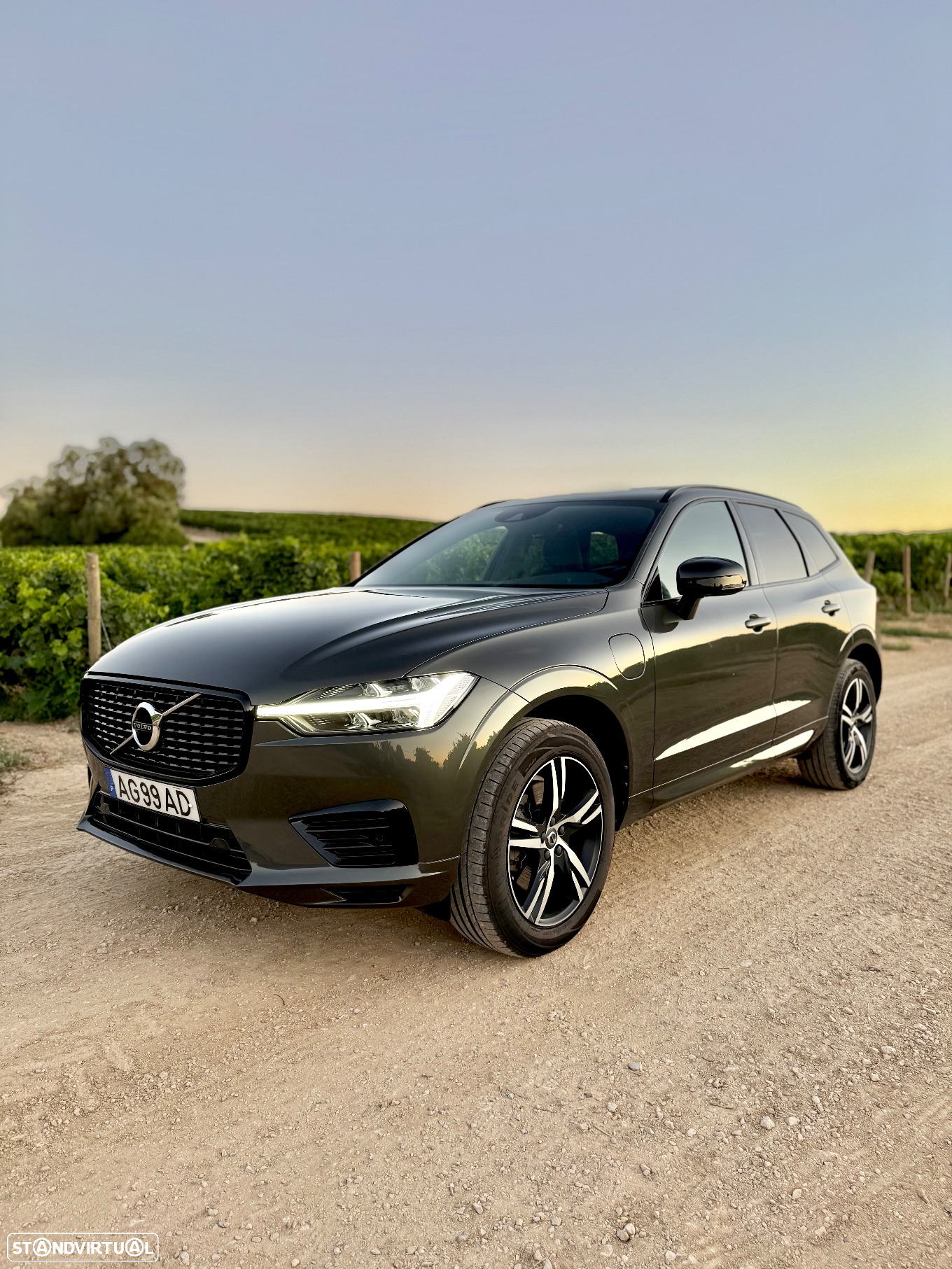 Volvo XC 60 2.0 T6 PHEV R-Design AWD - 7
