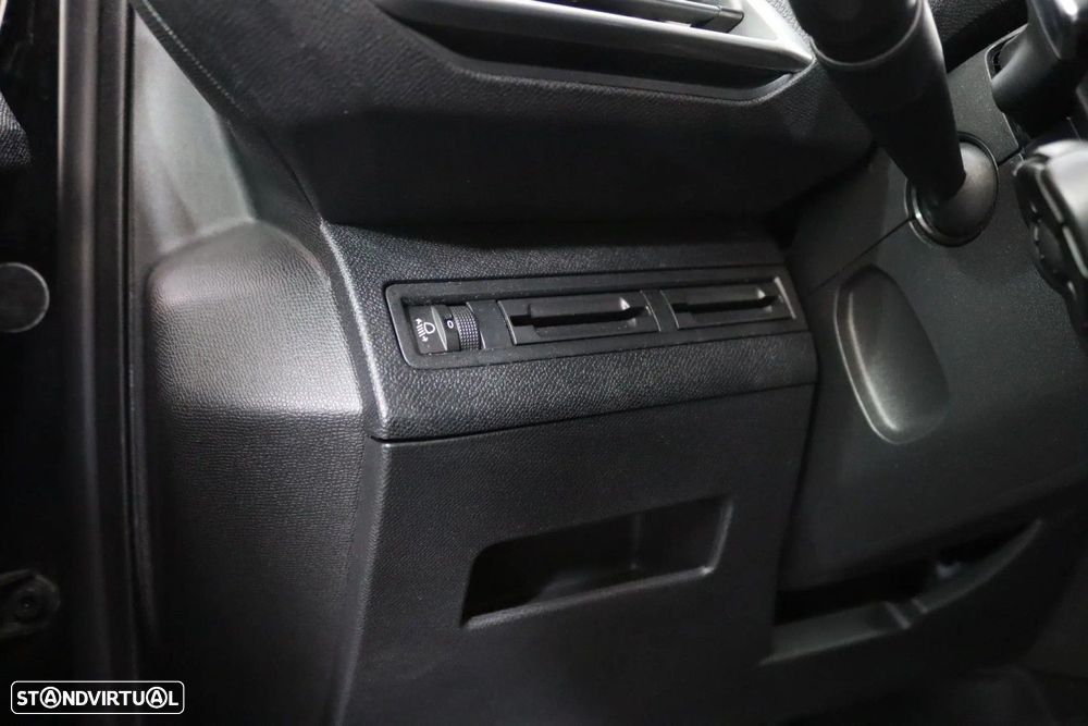 Peugeot 3008 PureTech 130 Stop & Start GPF EAT8 Crossway - 11