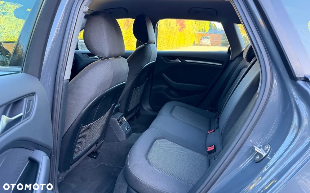 Audi A3 Sportback 1.6 TDI - 13