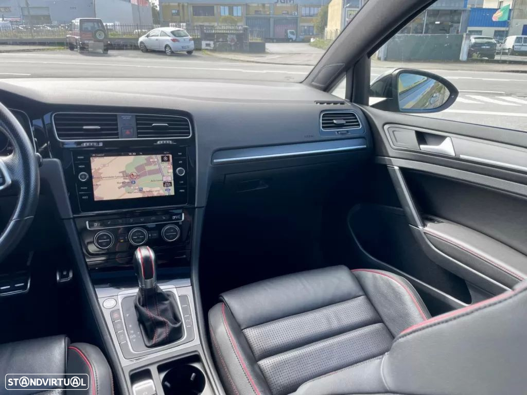 VW Golf 2.0 TSI GTi TCR DSG - 21