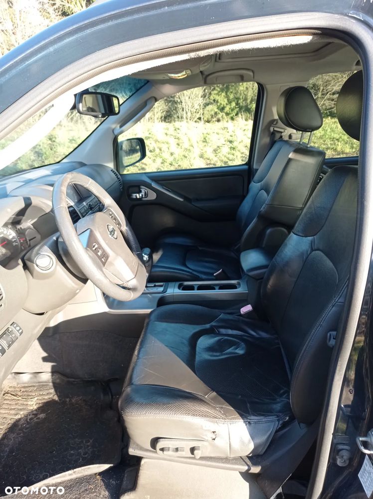 Nissan Navara Autm Premium - 4