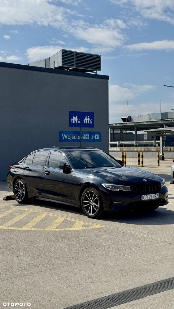 BMW Seria 3 330i xDrive Sport Line - 3
