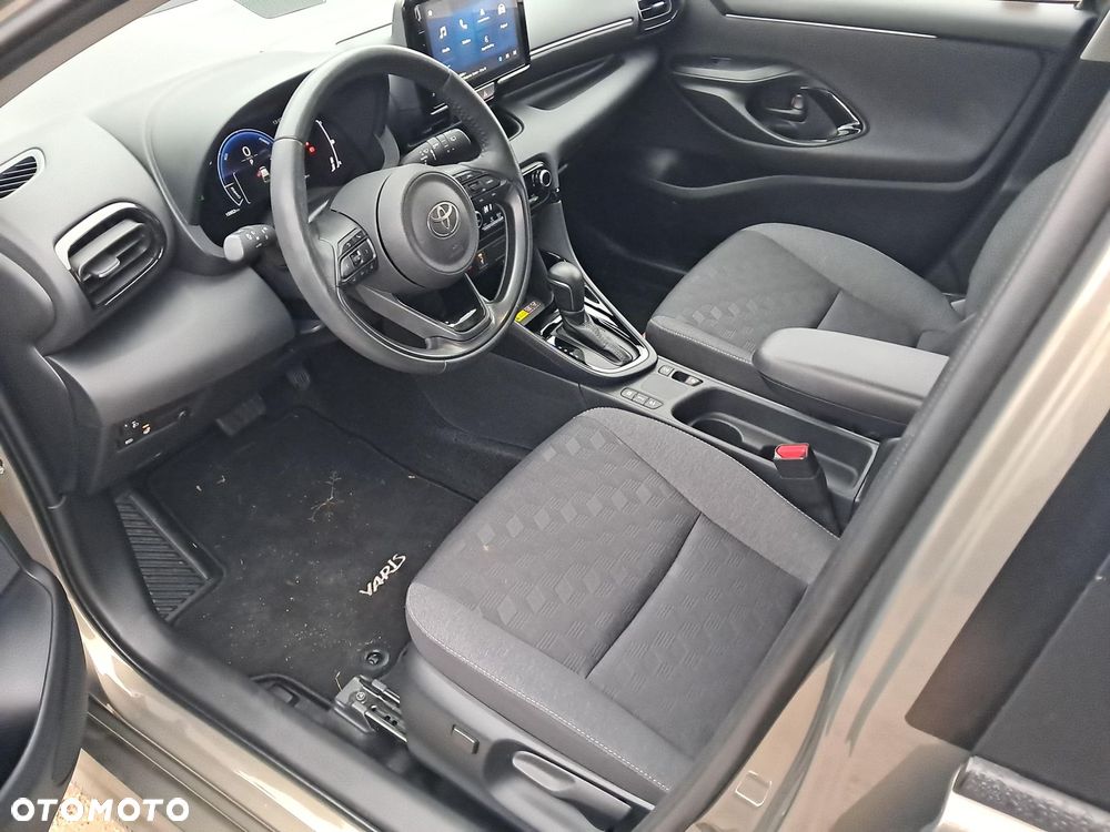 Toyota Yaris Hybrid 1.5 Style - 9