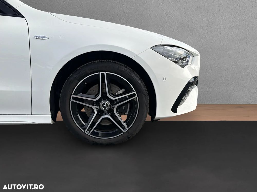 Mercedes-Benz CLA 250 e 8G-DCT - 16