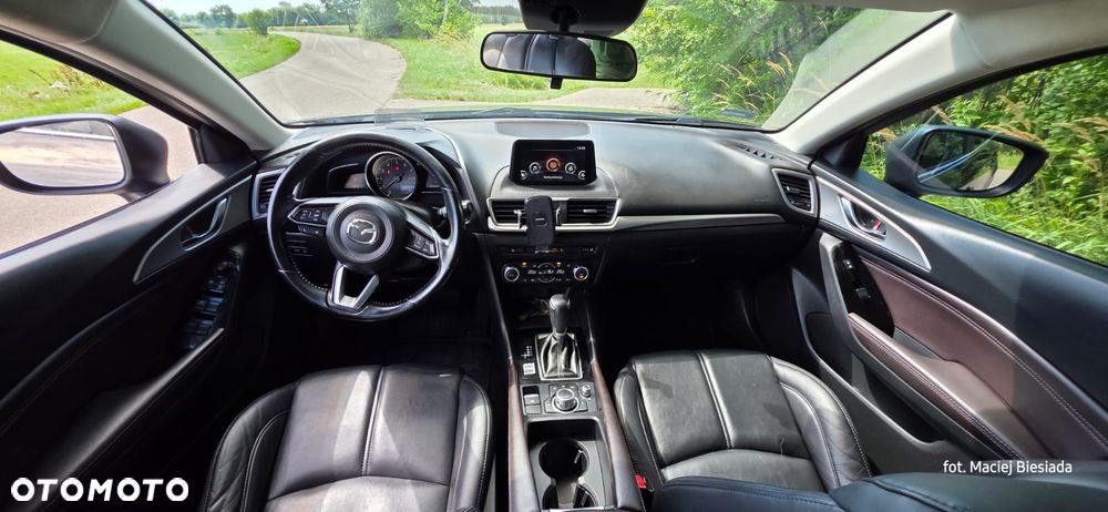 Mazda 3 - 10