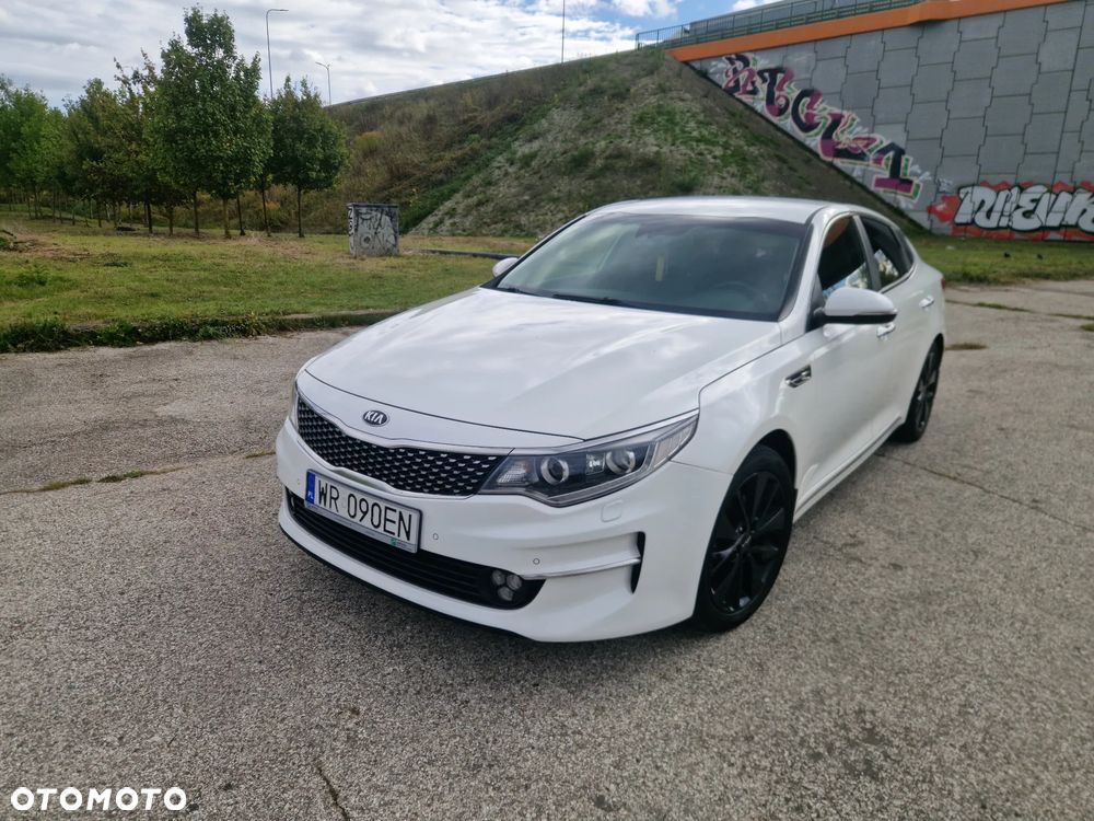 Kia Optima - 40