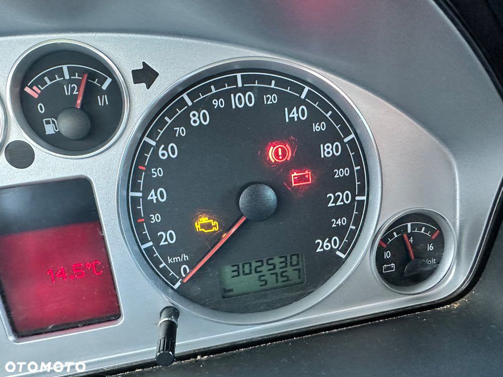 Volkswagen Sharan - 16