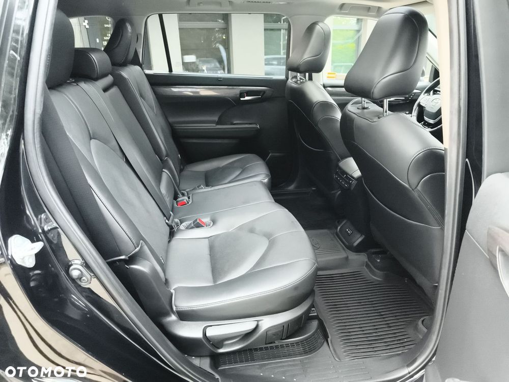Toyota Highlander - 10