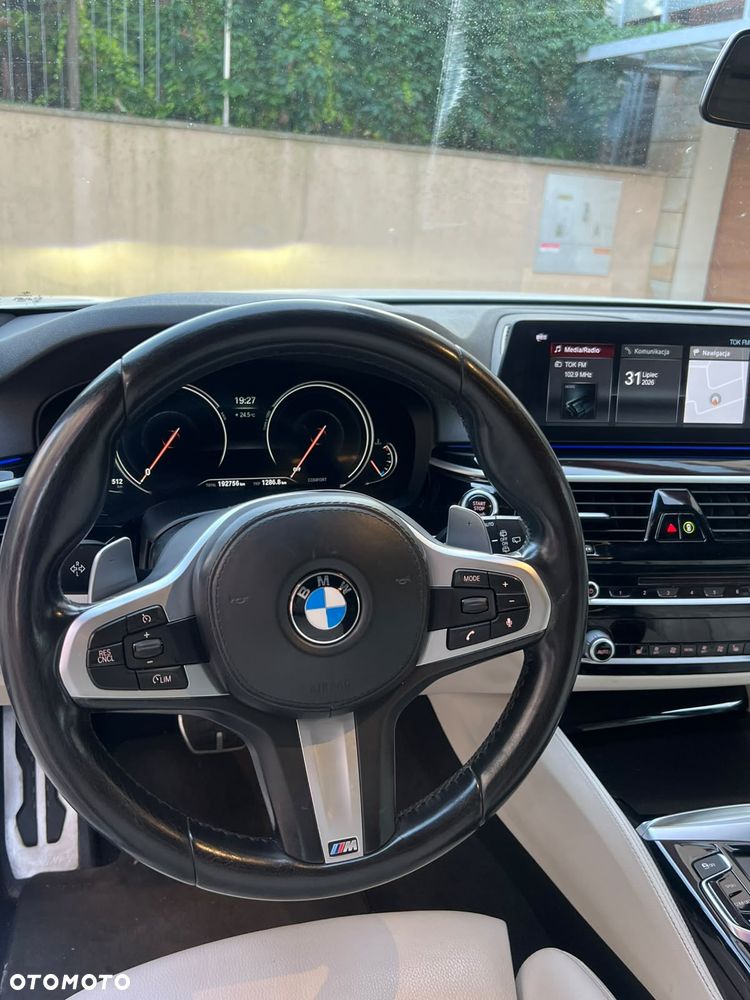 BMW Seria 5 520d xDrive M Sport sport - 23