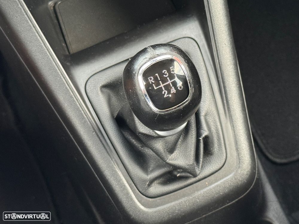 Kia Venga 1.4 CRDi LX ISG - 24