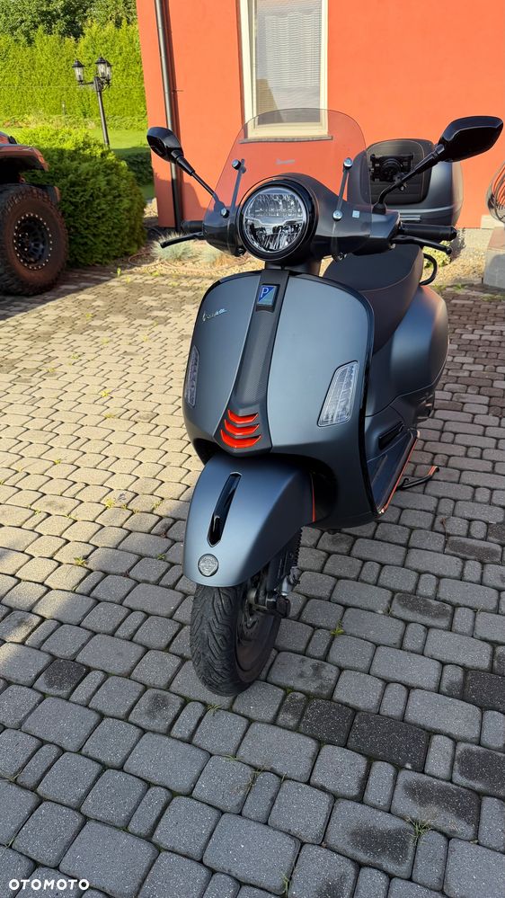 Vespa GTS - 1