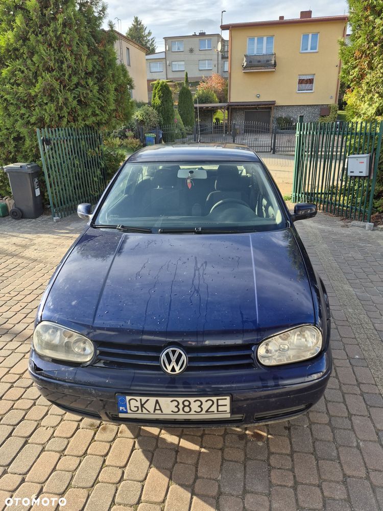 Volkswagen Golf - 4