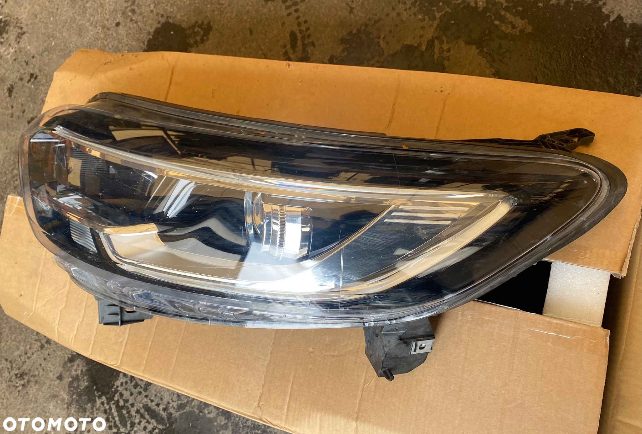 RENAULT KADJAR 22r IGŁA ! LED LAMPA PRZEDNIA LEWA LEDOWA REFLEKTOR PRZÓD LEWY PRZEDNI PRZÓD EUROPA soczewka 260609857R - 2