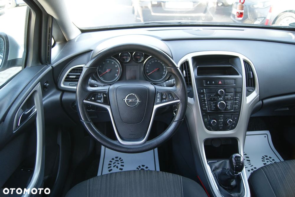 Opel Astra 1.4 ecoFLEX - 12