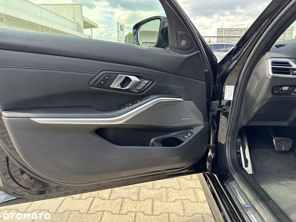 BMW Seria 3 M340d xDrive mHEV sport - 12