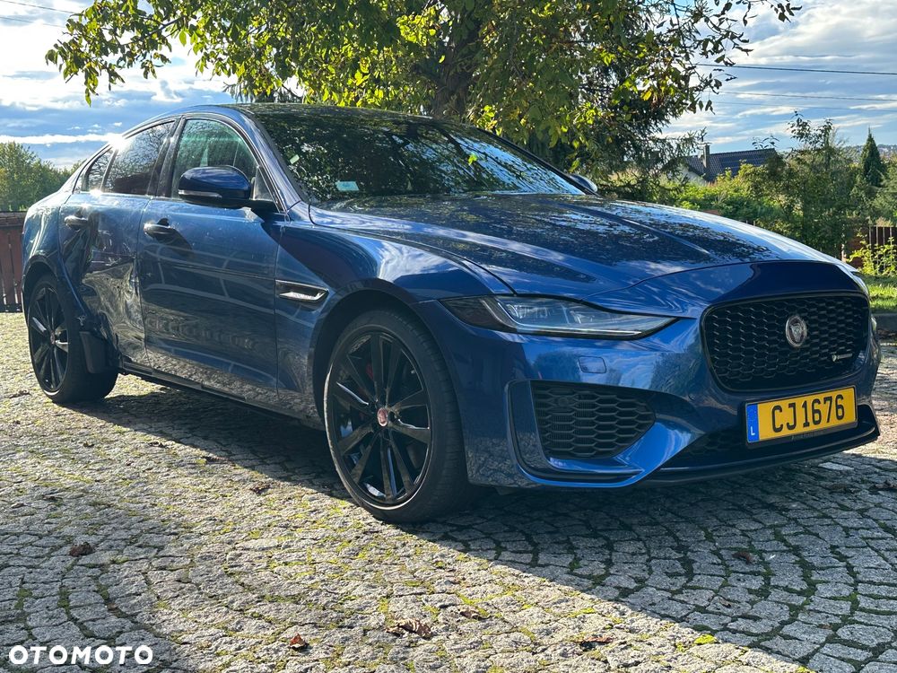 Jaguar XE 2.0 P300 AWD R-Dynamic HSE - 5