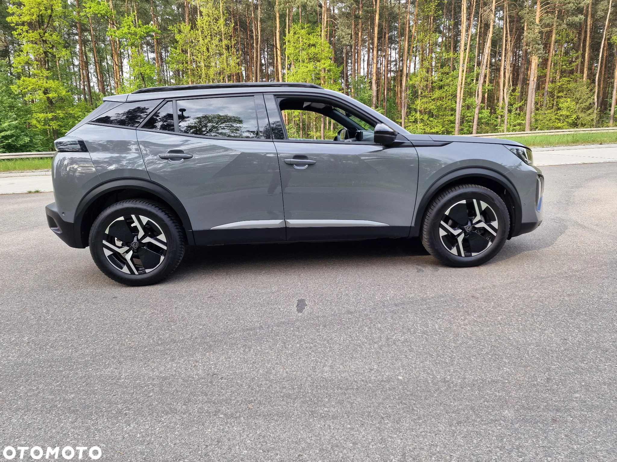 Peugeot 2008 PureTech 130 EAT8 Allure - 12