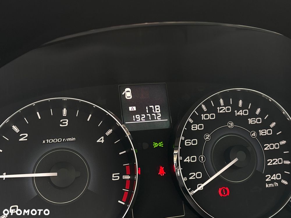 Subaru Legacy 2.0 D Sport - 33