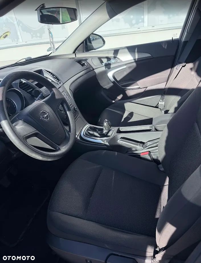 Opel Insignia 1.6 - 6
