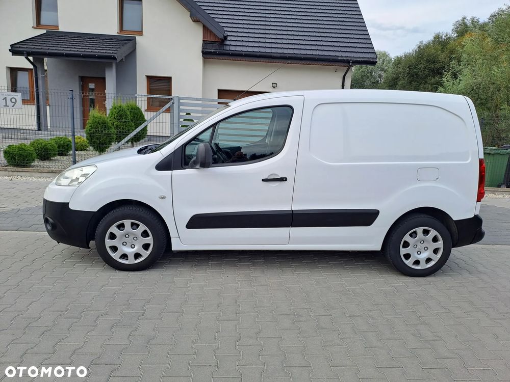 Peugeot Partner 1.6 HDI / 3 osobowy/ Blaszak / Bardzo Ładny/ - 3