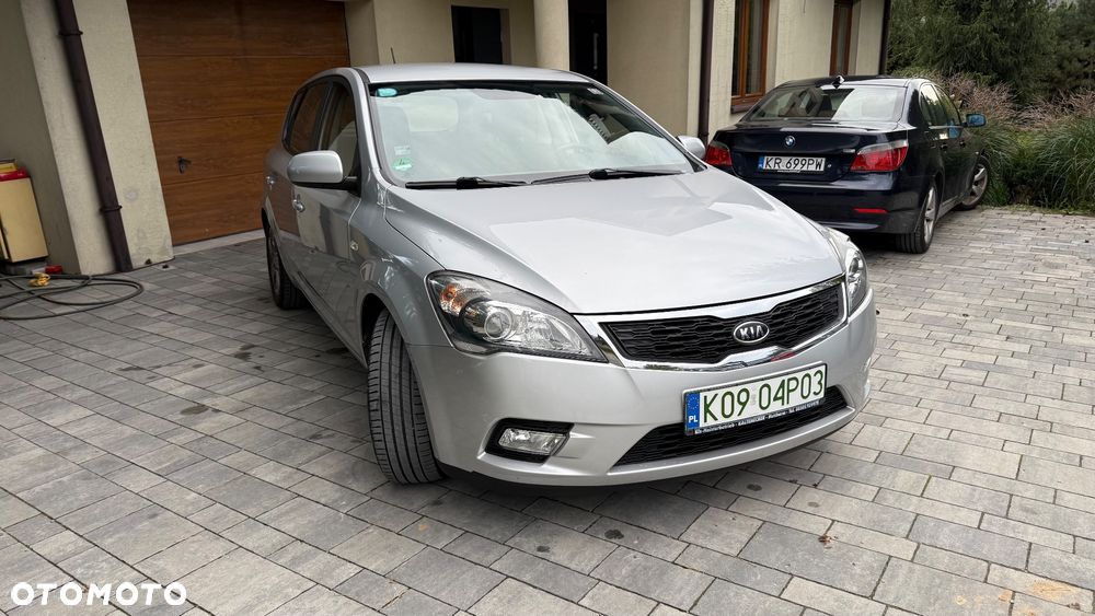 Kia Ceed 1.4 CVVT Attract - 4