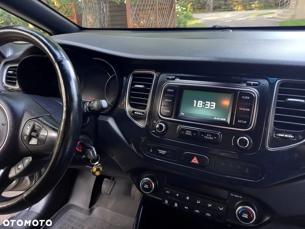 Kia Carens 1.7 CRDi L - 16