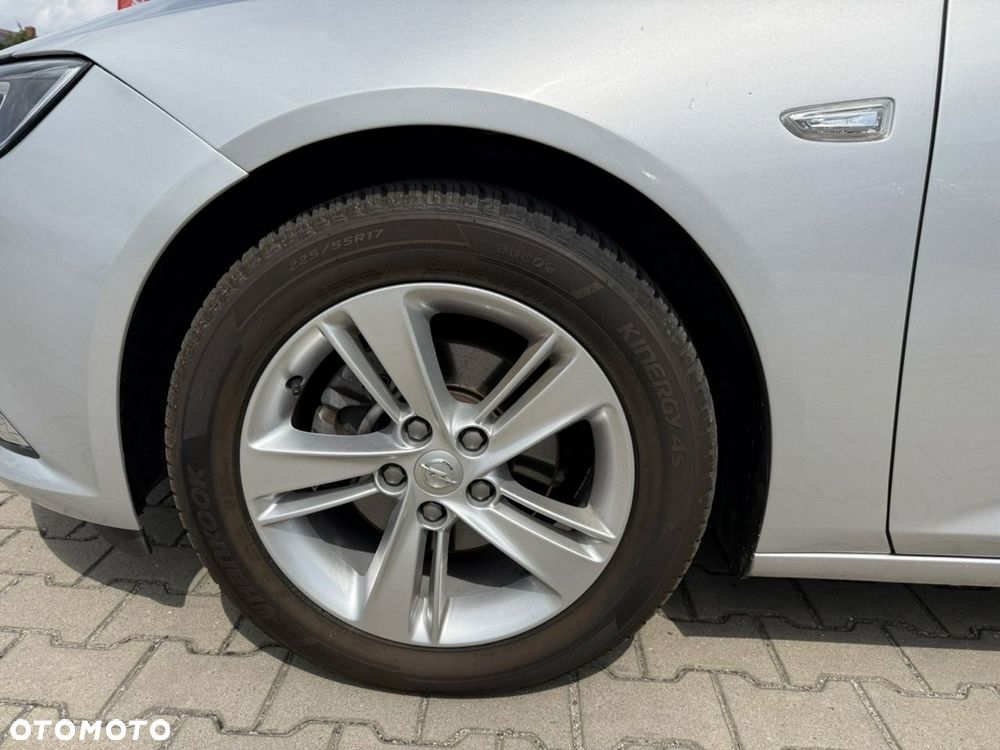 Opel Insignia - 11