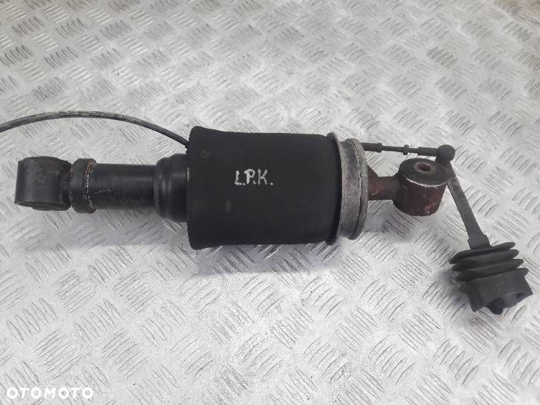 PODUSZKA KABINY LEWY PRZÓD MAN TGA - 1