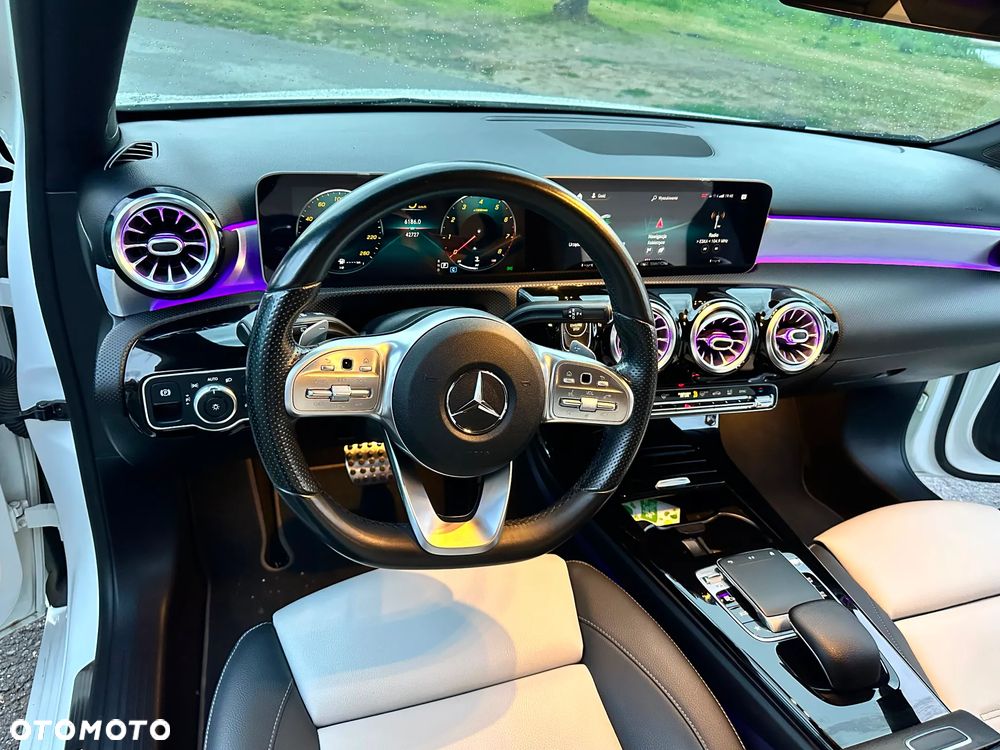 Mercedes-Benz Klasa A 220 4-Matic AMG Line 7G-DCT - 10