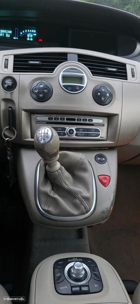 Renault Grand Scénic 2.0 dCi Privilège Luxe - 4