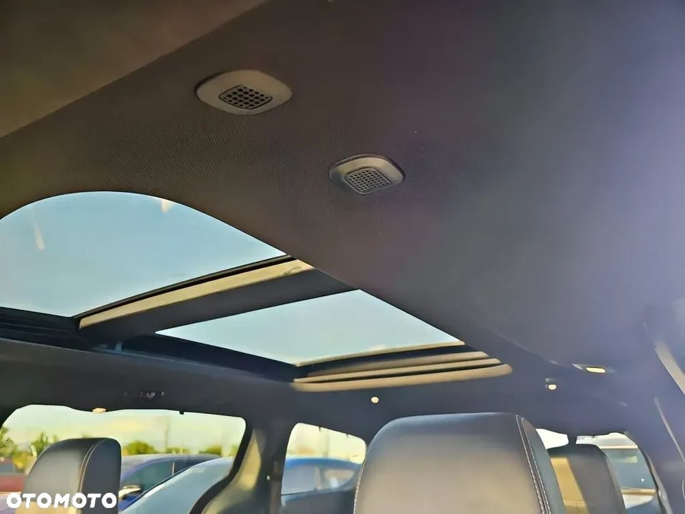 Chrysler Pacifica - 11