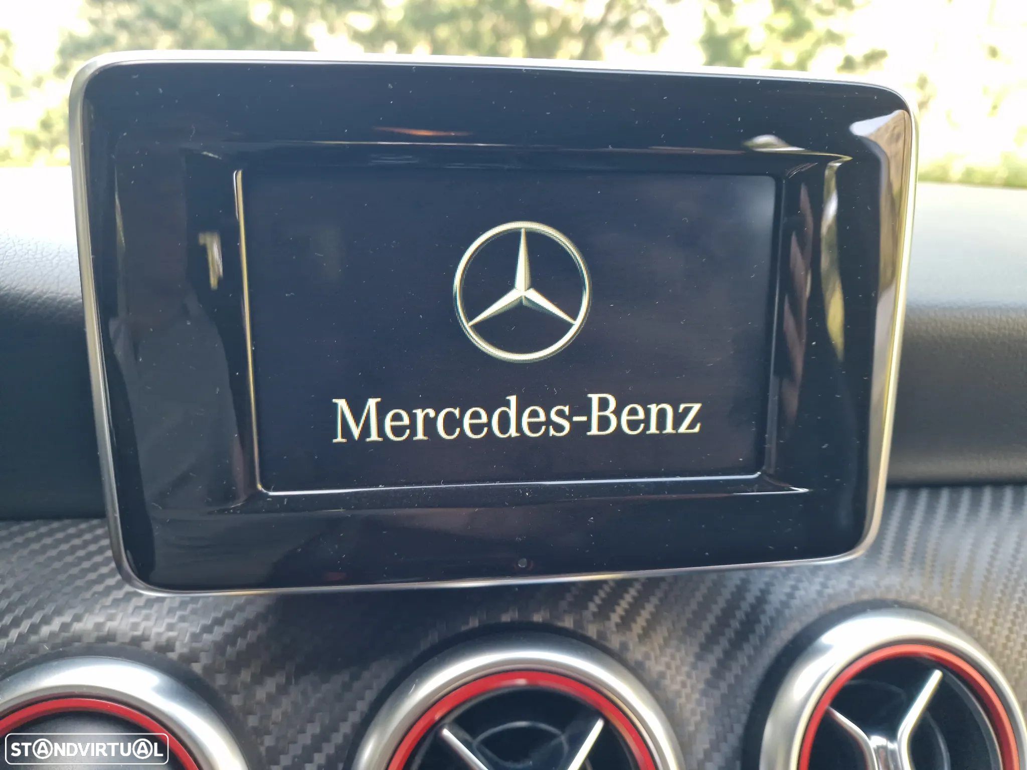 Mercedes-Benz A 180 CDi BE AMG Line - 41