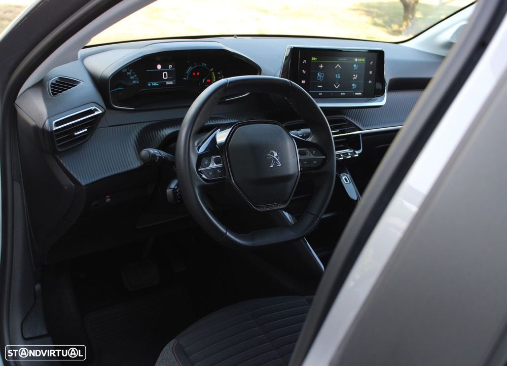 Peugeot e-208 50 kWh Active Pack - 2