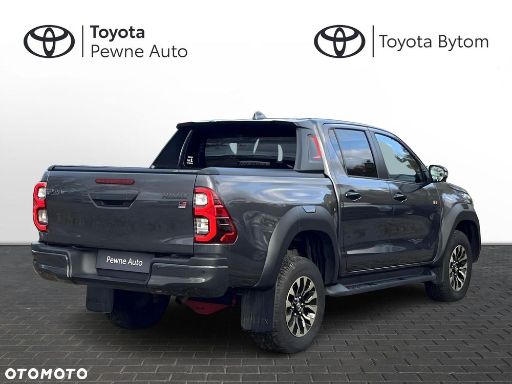 Toyota Hilux 2.8 D-4D Double Cab GR Sport 4x4 - 5