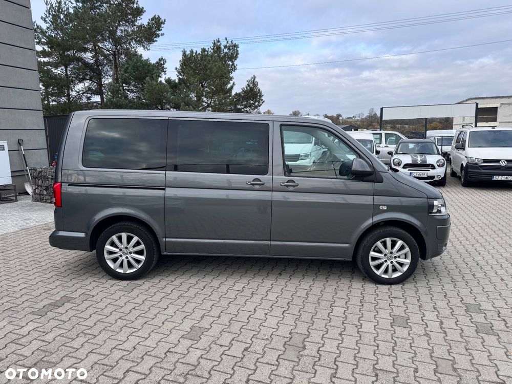 Volkswagen Caravelle - 2