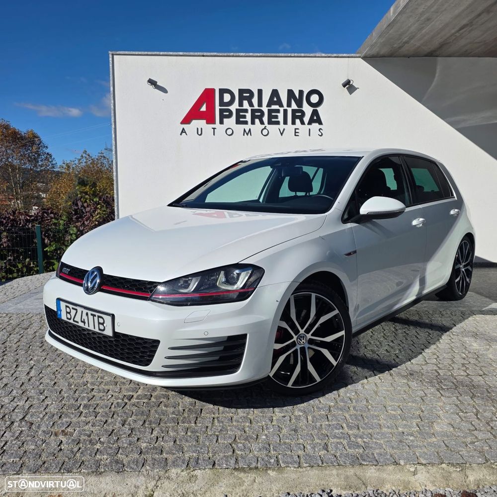 VW Golf 2.0 TSi GTi DSG - 1
