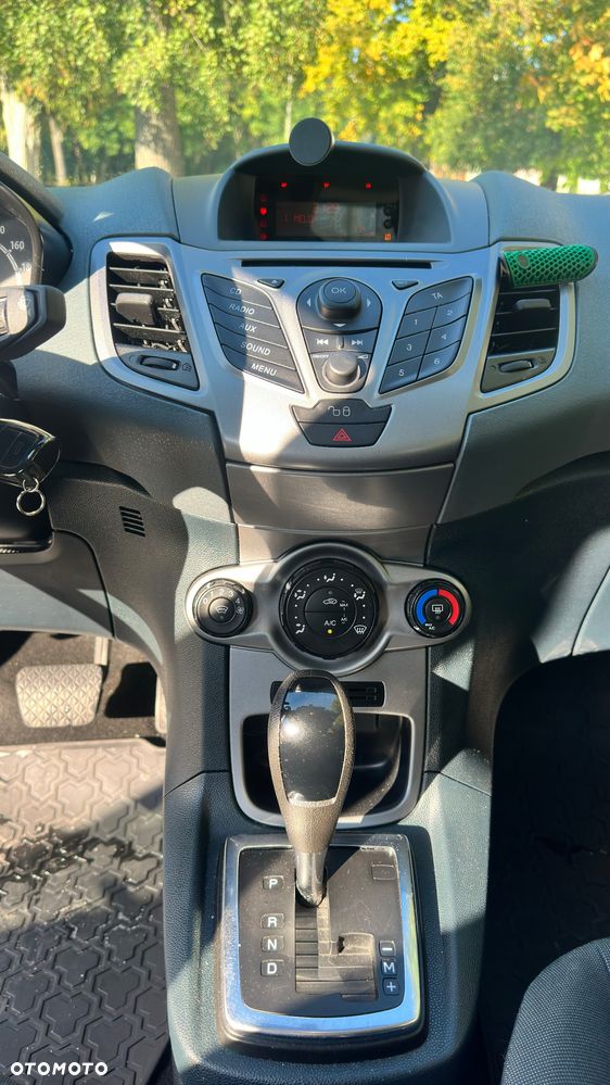 Ford Fiesta 1.4 Autom Trend - 12