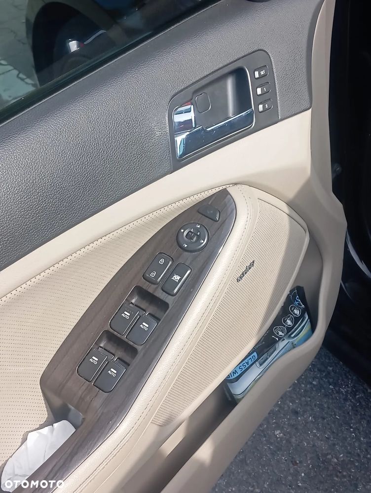 Kia Optima 1.7 CRDi L - 13