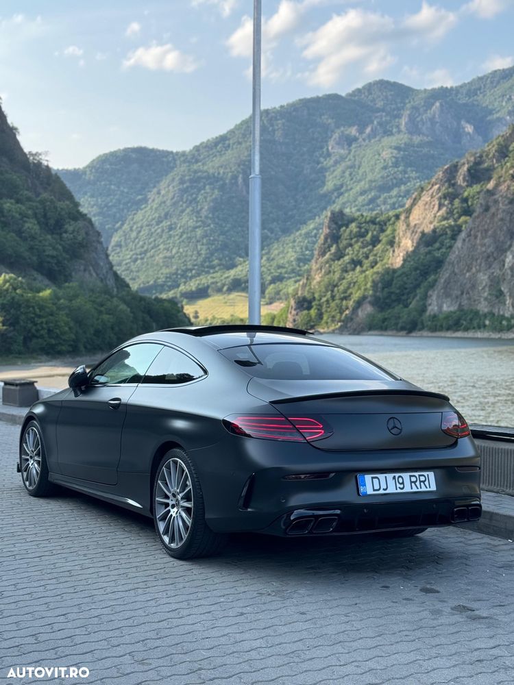 Mercedes-Benz C 300 9G-TRONIC AMG Line Plus - 10