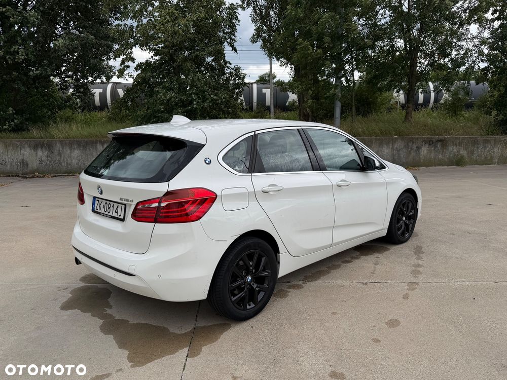 BMW Seria 2 218d - 6