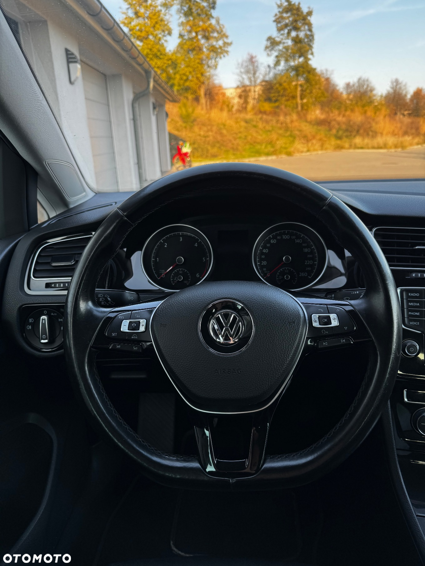 Volkswagen Golf 2.0 TDI (BlueMotion Technology) Highline - 24