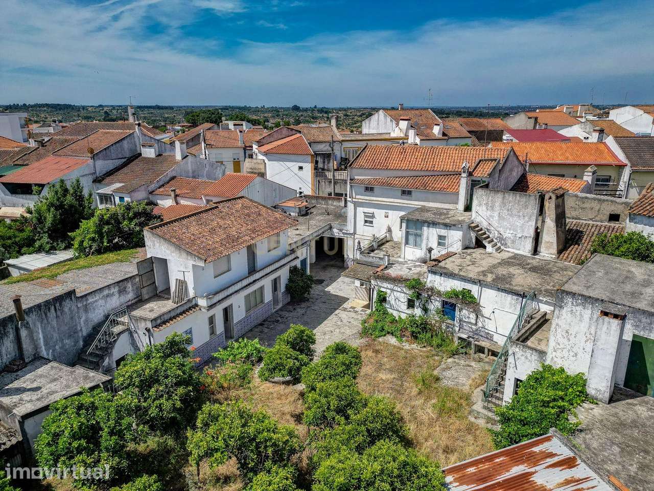Moradia em Tolosa com 635m² e terreno com 1250m², para modernização to - Grande imagem: 2/60