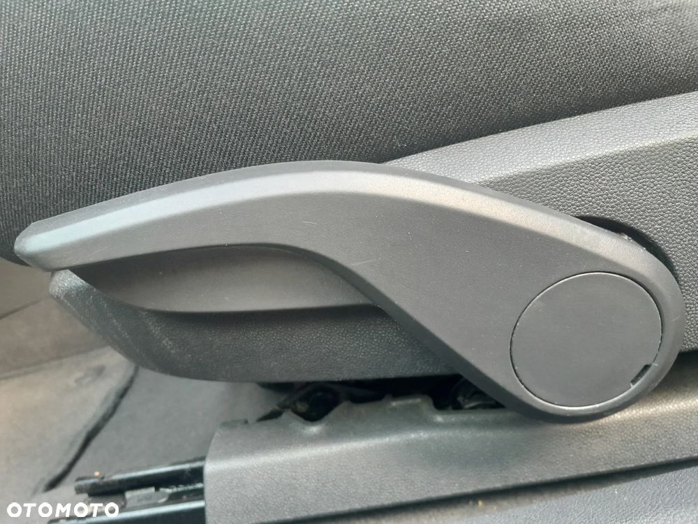 Opel Astra 2.0 Turbo Sport - 28